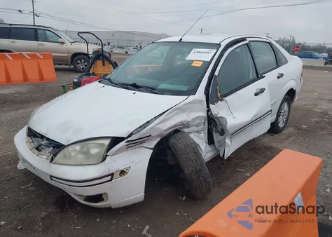 2005 Ford Focus Zx4 z USA, uszkodzony, nr VIN 1FAFP34NX5W223041